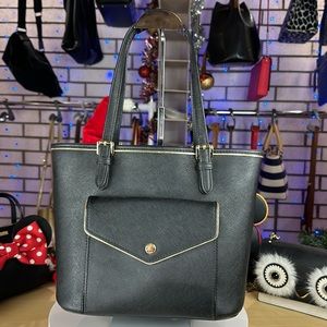 MICHAEL KORS EXECELLENT CONDITION LOOKS NEW